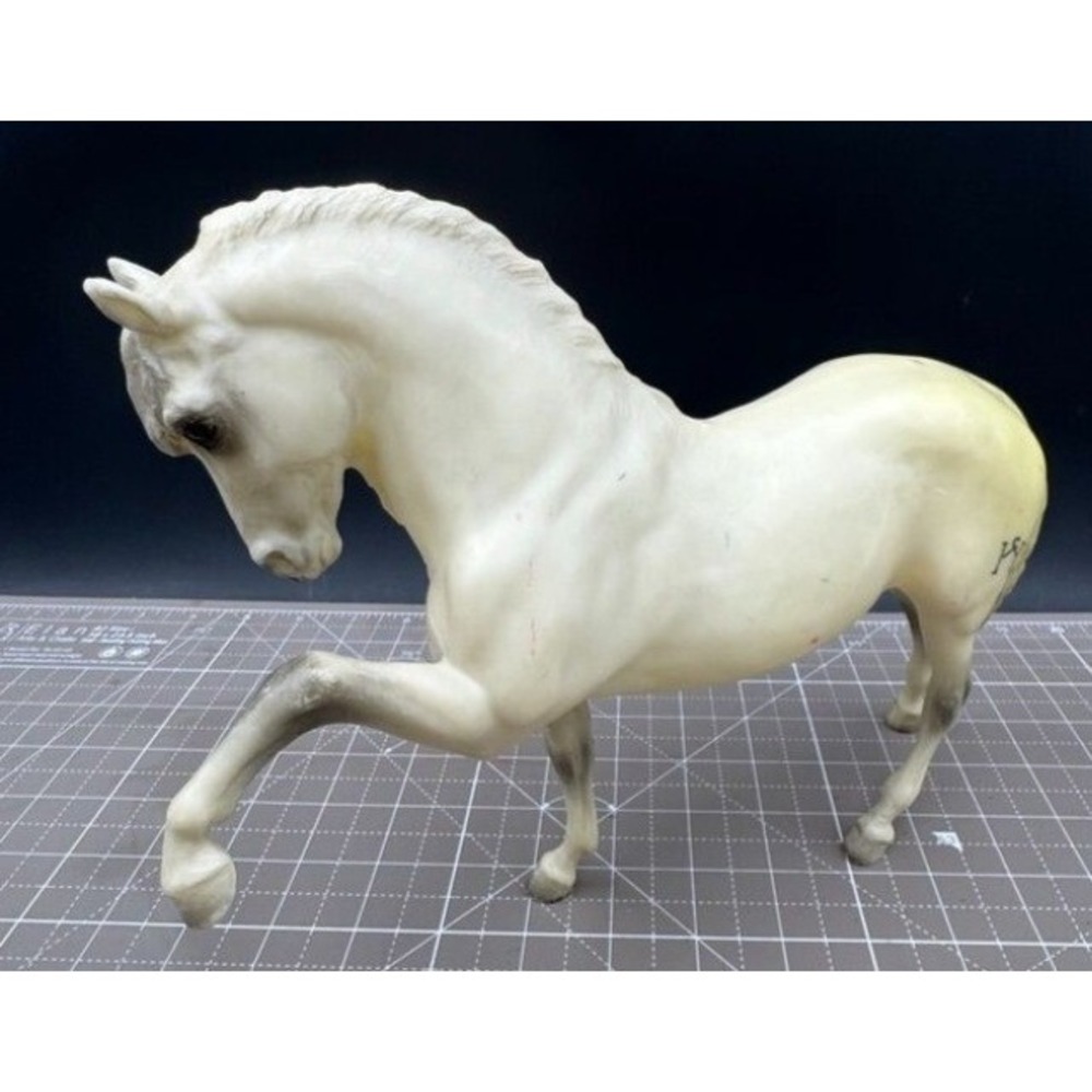 Vintage Breyer Horse Stallion Legionario III Andalusian White Alabaster